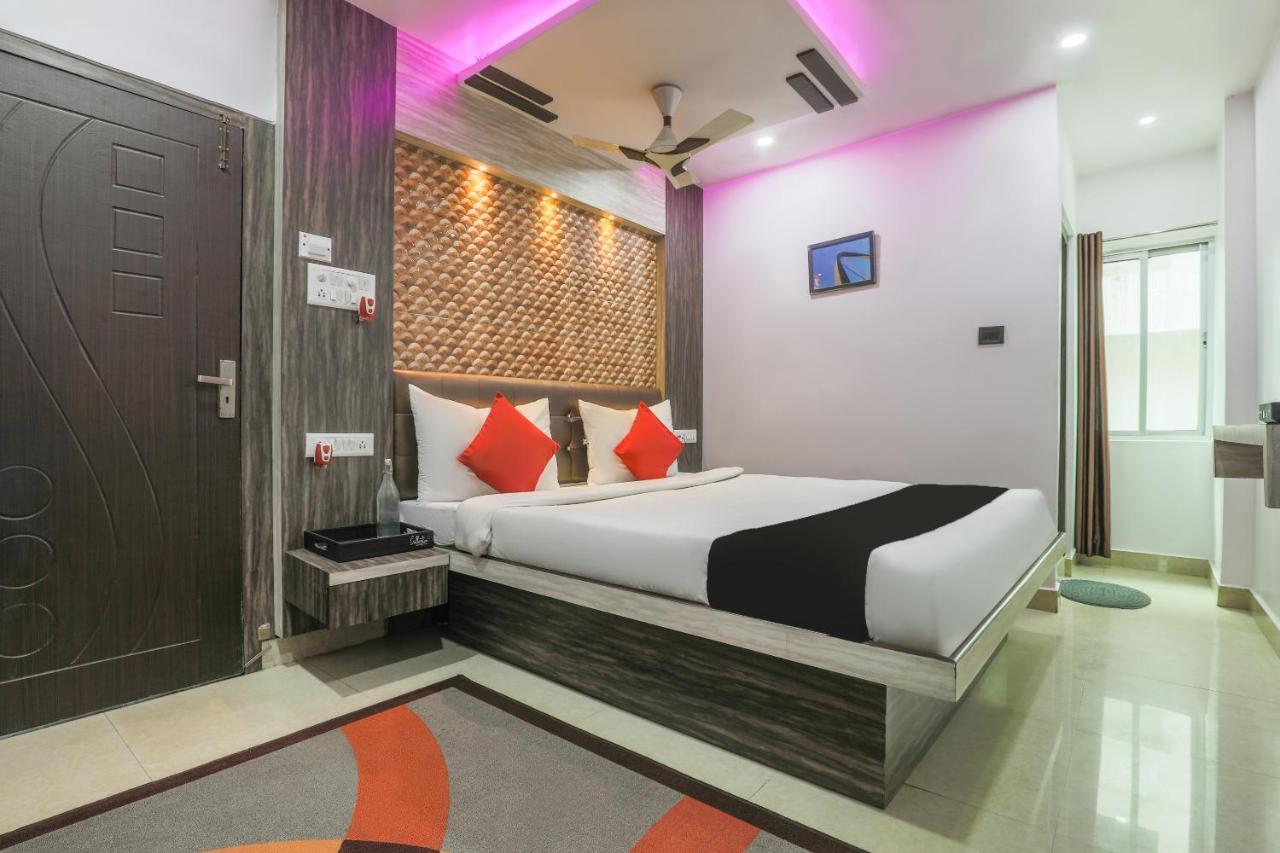 Oyo 14472 Brahmaputra Guest House Guwahati Eksteriør billede